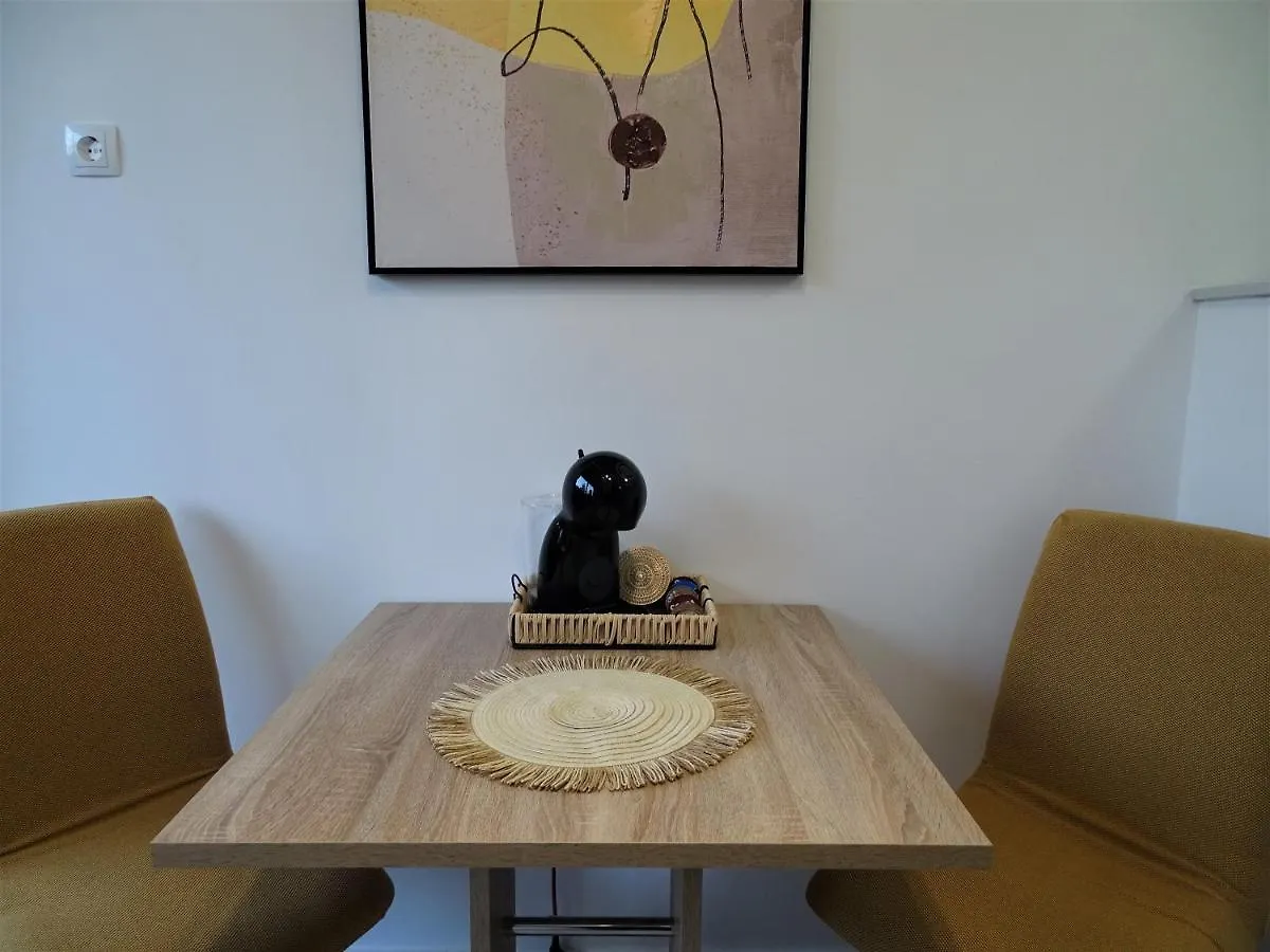 Sunny Oasis Apartment Rijeka
