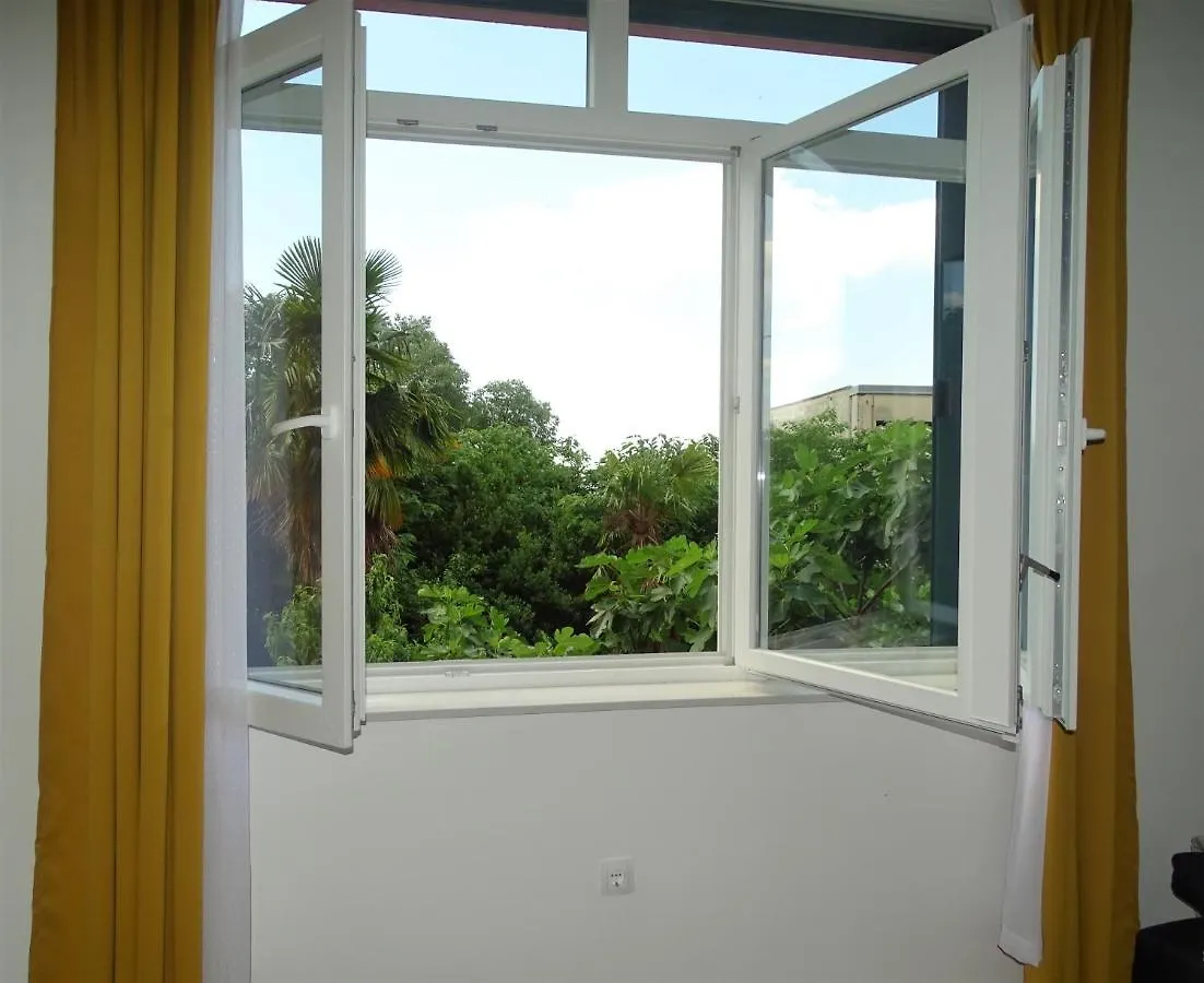 Sunny Oasis Apartment Rijeka