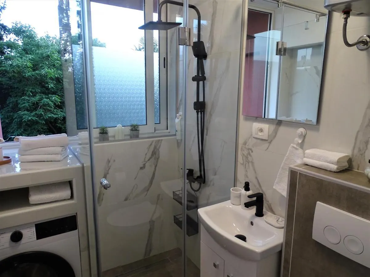 Sunny Oasis Apartment Rijeka